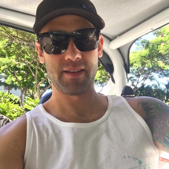 Meet your Posher, Andrew - Picture 2 of 3